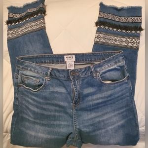 Fringe hem cropped jeans